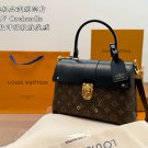￥ 180 Aircraft Box Variable Frequency ChipLV Onehandle Postman BagCool and understate