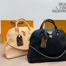 ￥ 180 Folding BoxLV new shell bagVery advanced cool and cute, extremely beautifulTh
