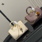 ￥ 190 without boxSize 30cmLV Keepall New Pillow BagOriginal version with cowhide