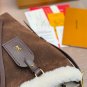 &iuml;&iquest;&yen; 190&iuml;&iquest;&yen; 180 Airplane BoxLV25's latest skiing seriesThe atmosphere of autumn and wint