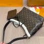 ï¿¥ 190ï¿¥ 180 Airplane BoxLV25's latest skiing seriesThe atmosphere of autumn and wint_1787