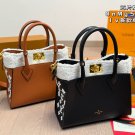 ￥ 195 Chip VersionlvOnMySideNew shoulder bag handbagUnique design, fashionable and