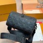 ï¿¥ 210 Airplane BoxLouis Vuitton LV crossbody bagClassic in Classics, Cute LoveBring