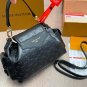 &iuml;&iquest;&yen; 215 Airplane BoxLV Odyssey Shoulder BagReally engraved casual fashion into DNAA w