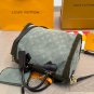 ï¿¥ 215 Chip VersionLV Speedy Soft 30 Pillow BagHandbags create travel companions with