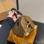 &iuml;&iquest;&yen; 215 with folding box airplane boxLV rivet pillow bagSimple and versatile, with high