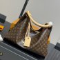 ï¿¥ 220 Folding BoxLv Graceful Hand Underarm BagThe texture is very high-endExtremely