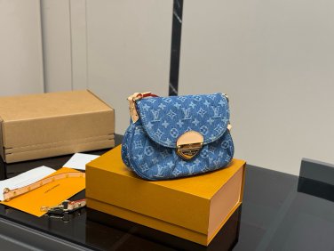 &iuml;&iquest;&yen; 220 with folding box airplane box (replica version)size&iuml;&frac14;�2618cmLv denim sunset is