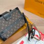 &iuml;&iquest;&yen; 225 airplane boxLV Handheld Hard BoxCompact and large in capacity, suitable for var