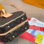 &iuml;&iquest;&yen; 235 Airplane BoxLV Petite Malle Boite Chapeau Hard Round Cake BagClassic Monogram c