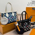 ￥ 250 airplane boxLV new denim bagMini tote vegetable basketCompact and exquisite c