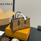 ￥ 250 with complete packagingsize：25.14cmLV on the go shopping bagThere is a hidde_2060