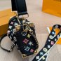 &iuml;&iquest;&yen; 265 Airplane BoxLV new denim small boxGu Ailing's same style showCan be carried b