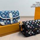 ￥ 270 Airplane BoxConfigure 3 shoulder strapsOriginal quality denim seriesEarly Spr