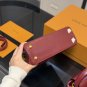 &iuml;&iquest;&yen; 320 &iuml;&iquest;&yen; 340 with folding boxsize  20cm 27cmLv Capucines handbagFull grain Taurillo