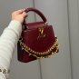 &iuml;&iquest;&yen; 320 &iuml;&iquest;&yen; 340 with folding boxsize  20cm 27cmLv Capucines handbagFull grain Taurillo