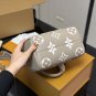 ¥ 365 with folding box airplane boxsize:21.15cm LV SPEEDY20New pillow bagSearch