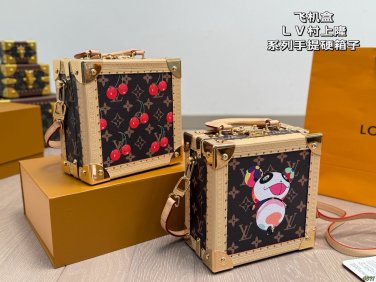 &iuml;&iquest;&yen; 380 airplane boxLV Murakami Takashi Series Handheld Hard BoxesInvincible advanced a
