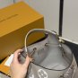 ï¿¥ 440 with folding box airplane boxOriginal quality daily recommendedLv bucket bag to