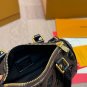 ï¿¥120New detachable shoulder strapLV nano Speedy pillow bagClassic series, fashionab