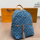 ￥135LV Louis Vuitton denim backpackSatisfy daily needs and liberate handsVersatile