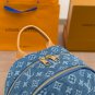 ï¿¥135LV Louis Vuitton denim backpackSatisfy daily needs and liberate handsVersatile