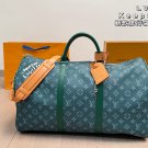 ￥150LVKeepallNew travel bag with large capacityEssential for vacation travelOne o