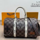 ￥155LVKeepallNew travel bag with large capacityEssential for vacation travelOne o
