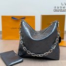 ￥170LV coussin crossbody bagOriginal factory chain reliefA sharp edge suddenly appe