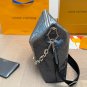 ï¿¥170LV coussin crossbody bagOriginal factory chain reliefA sharp edge suddenly appe