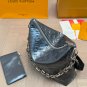 ï¿¥170LV coussin crossbody bagOriginal factory chain reliefA sharp edge suddenly appe