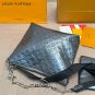 ï¿¥170LV coussin crossbody bagOriginal factory chain reliefA sharp edge suddenly appe