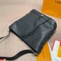 ï¿¥240The texture of the LV bucket bag is very high-endOn a daily basis, carrying it on