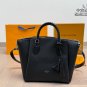 4 colors &iuml;&iquest;&yen; 250LV Vintage Dumpling BunThe bag has a round and cute shape, and is also