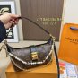 120 folding boxSize 22.12LV Louis Vuitton's new croissant pearl chain underarm lunch b