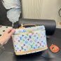 160 (without box)Size 29.21cmLV NICE BB Handheld Makeup BagA makeup case with a stro_2128