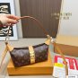 160 folding box airplane box chipSize 22.12LV Pochette Mia lunch box bag, equipped wit
