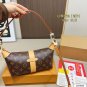 160 folding box airplane box chipSize 22.12LV Pochette Mia lunch box bag, equipped wit