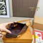 160 folding box airplane box chipSize 22.12LV Pochette Mia lunch box bag, equipped wit