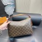 160 small size 33.20 with folding box160 large size 40.27 (without box)LV Hobo Underar