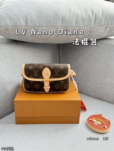 180 Complete Gift Boxessize&iuml;&frac14;�19&Atilde;�10LV Nano Diane Stick Bag Handheld Shoulder BagHow