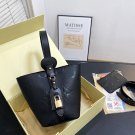 180 with folding boxSize 17  18Decorative lock without keyLV Louis Vuitton Bucket B