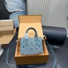 185 sets of complete gift boxesSize 20.15cmLv Denim Denim Remake Exquisite Sparkling D