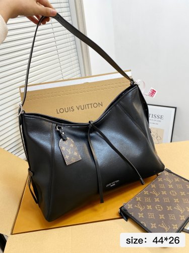 190 with folding airplane boxSize 44  26LV Louis Vuitton Carryall shopping bagHandh
