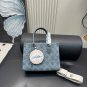 200 pairs folding boxSize 25.19cmLV Zhonggu wide shoulder strap shopping bagDenim Co_999