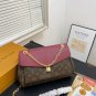 200 pairs of folding boxesSize 30 19LV Padlock Lock Chain BagThis caramel and flor