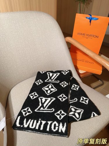 205 (with full packaging of the same product with pictures)LV scarfCustomized original
