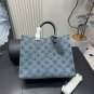 205 with folding boxSize 34.27cmLV Zhonggu wide shoulder strap shopping bagDenim Cow