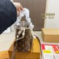 210 folding box airplane boxEveryone praises the Lv shopping bag for its double-sided de
