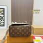 210 folding box airplane boxEveryone praises the Lv shopping bag for its double-sided de